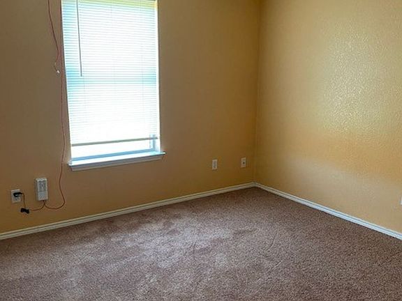 5th image of 7017 Pickford Ct
