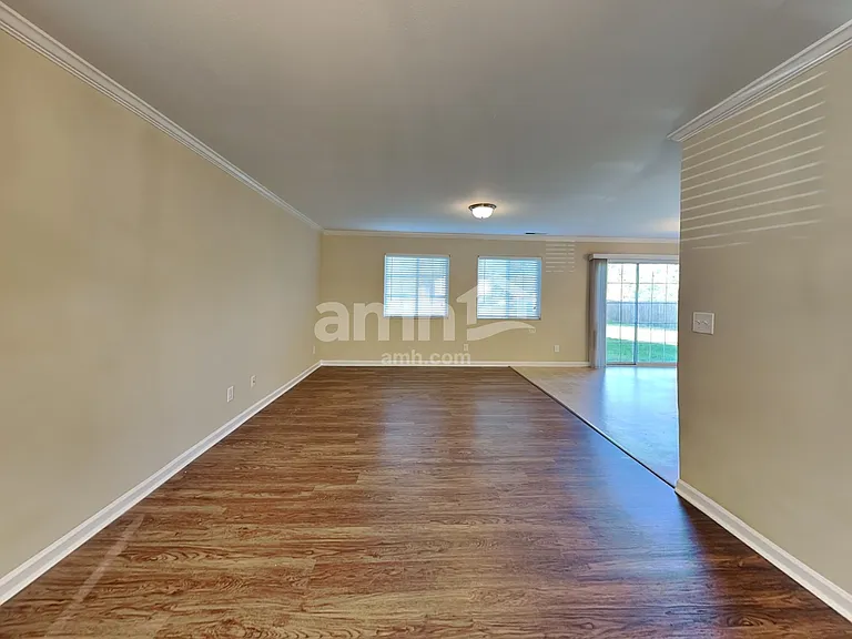 107 Oak Knoll Dr — Photo 6