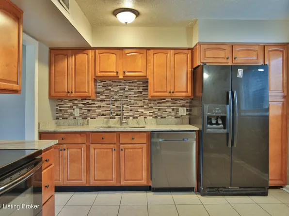 640 Zorn Ave APT 5C, Louisville, KY 40206