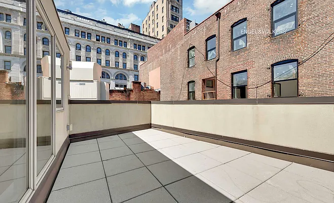 Rented by Engel & Völkers New York City | media 9