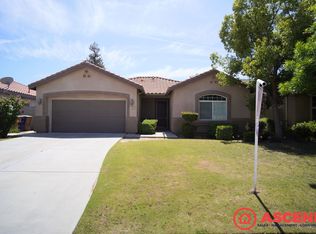 11915 Galileo Dr, Bakersfield, CA 93312