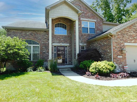 2nd image of 2310 W Paddington Ct