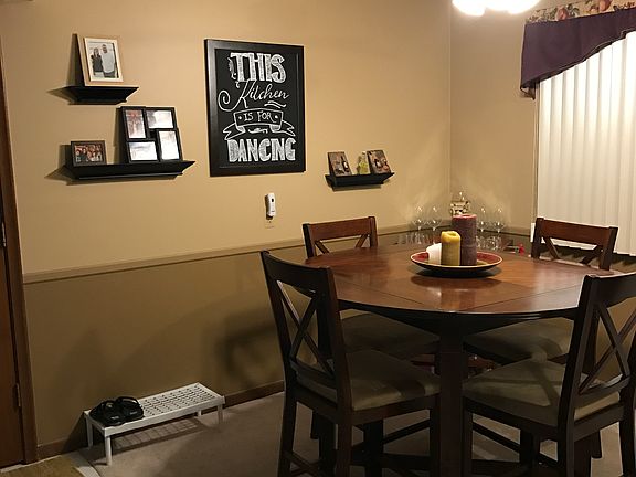 4th image of 32564 Harper Ave