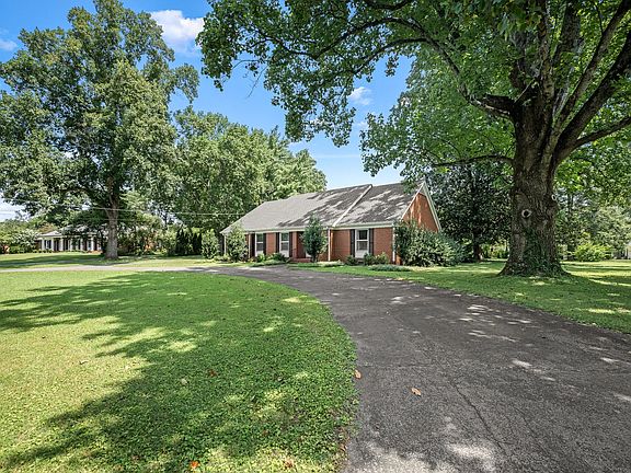 2nd image of 327 Minerva Dr