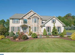 41 Augusta Ln, Fleetwood, PA 19522