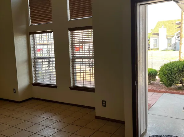 4732 Loma De Plata Dr, El Paso, TX 79934