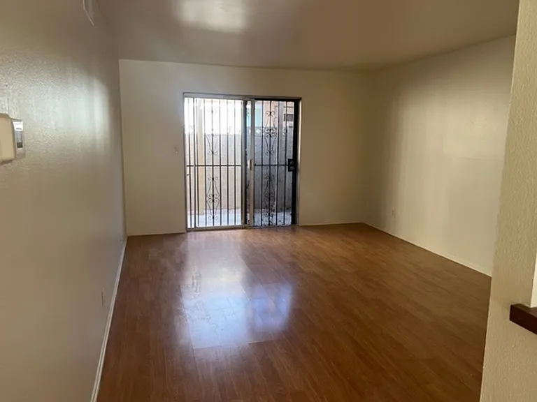 4272 & 4282 Howard Ave — Photo 2