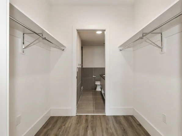 391 Palisade Avenue image 7 of 15