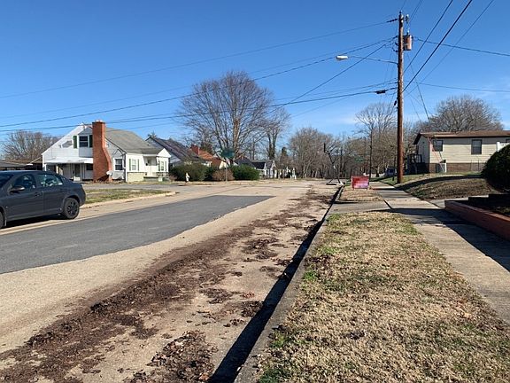 4th image of 1733 Washington Ave