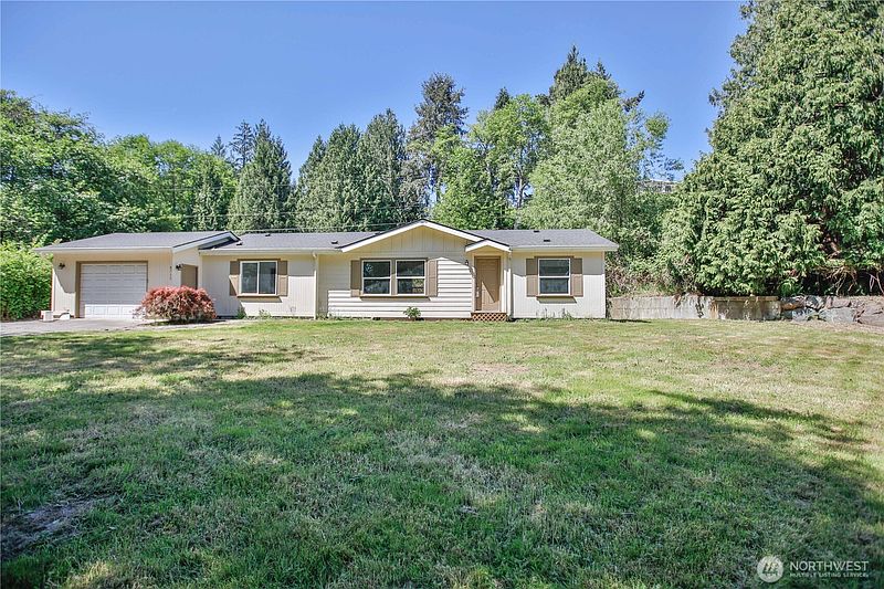 2nd image of 4717 Hansen Drive