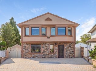 164 Nehring Ave, Staten Island, NY 10314
