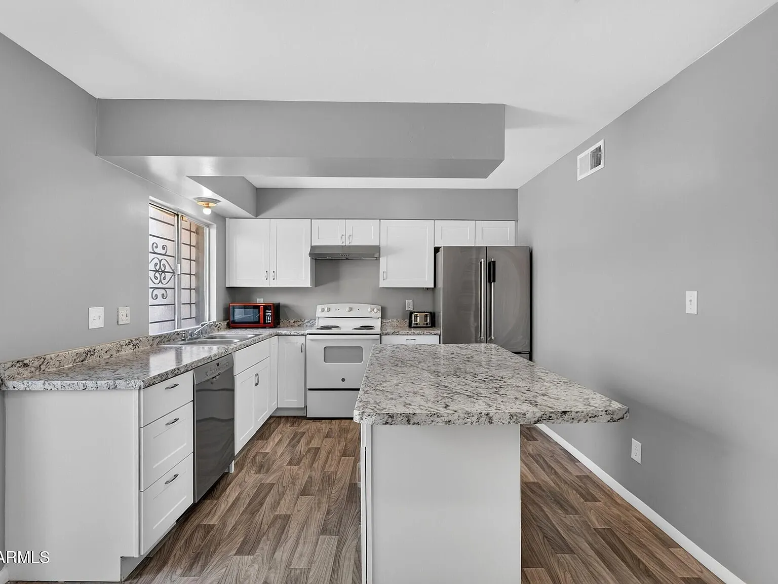 4625 W Thomas Rd — Photo 4
