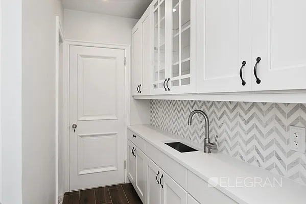 Rented by (Legacy) Elegran | media 22