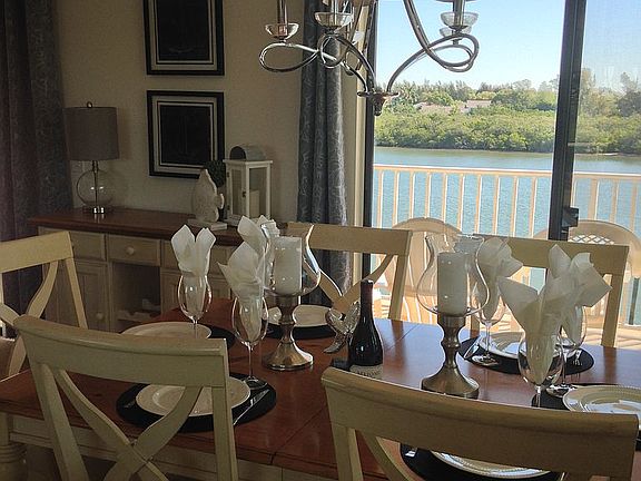 3rd image of 19451 Gulf Blvd APT 317