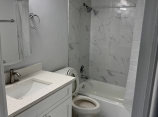 1375 Rebecca Dr, Hoffman Estates, IL 60169