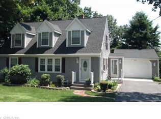 42 Parkview Rd, Wallingford, CT 06492