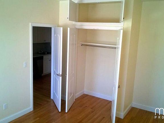 4th image of 6015 Woodside Ave APT 4F