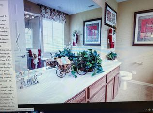 10003 Cummings St, Huntley, IL 60142