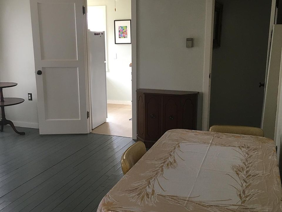 1st image of 920 Carmel St
