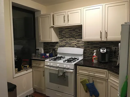 Rented by Gotham City Realty Group | media 13