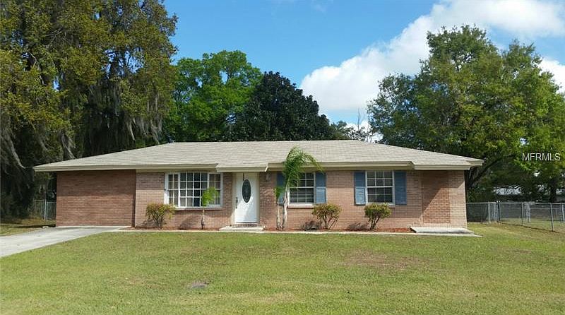 1st image of 820 Shady Ln