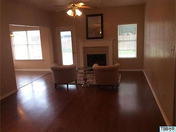5th image of 104 Vela Way