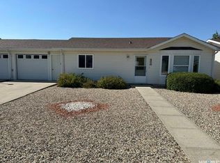 406 8th Ave, Broadview, SK S0G0K0
