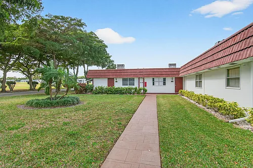 213 Waterford Cir #I Photo 1