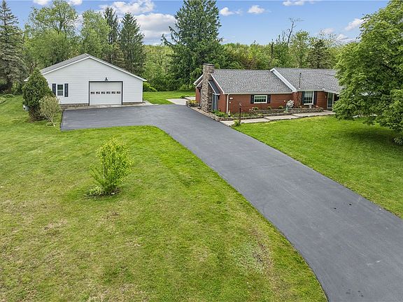 2nd image of 115 Lapeer Dr