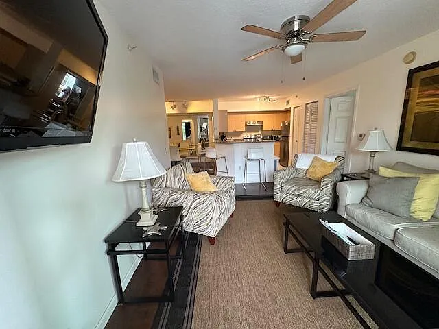 615 Villa Cir — Photo 30