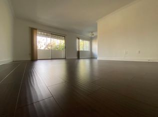4758 Forman Ave APT 13, Toluca Lake, CA 91602