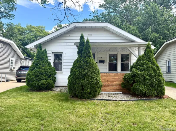 3226 Grayson St, Ferndale, MI 48220