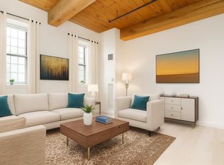 52 Lawrence Dr APT 312, Lowell, MA 01854