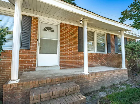 2704 Haynes Ln, Cayce, SC 29033
