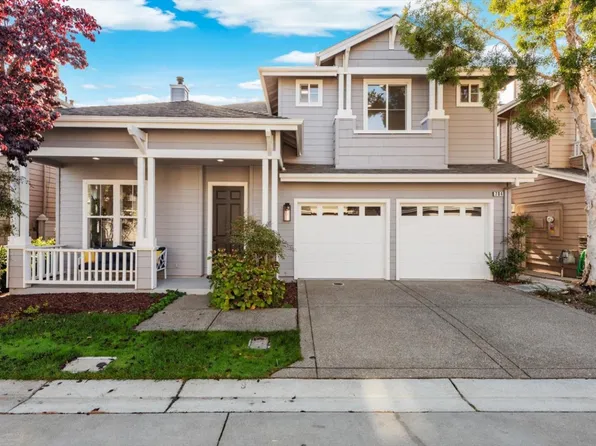 704 Rainsong Ln, Redwood City, CA 94065