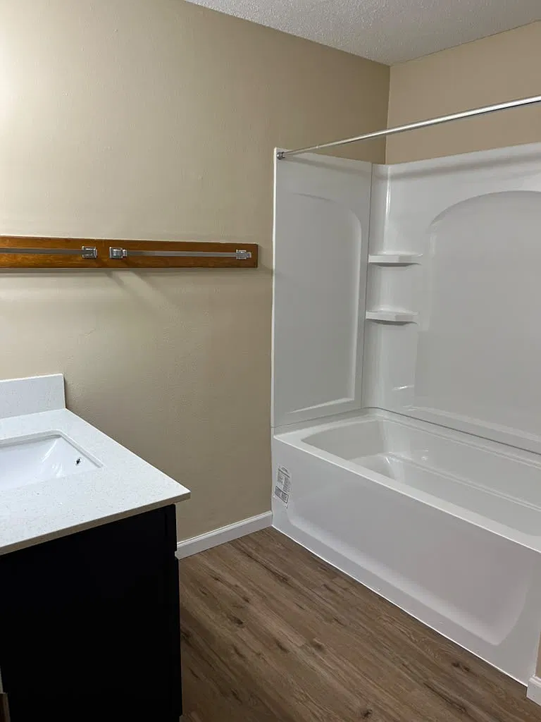 1 bed, 750 sqft, $885 — Photo 2