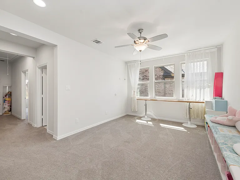 7108 Royal View Dr — Photo 15