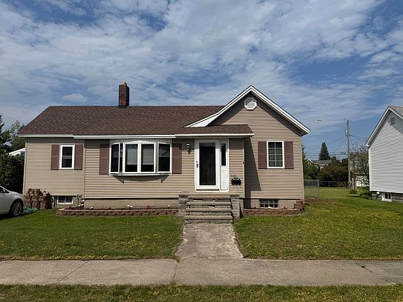 2nd image of 1115 River St