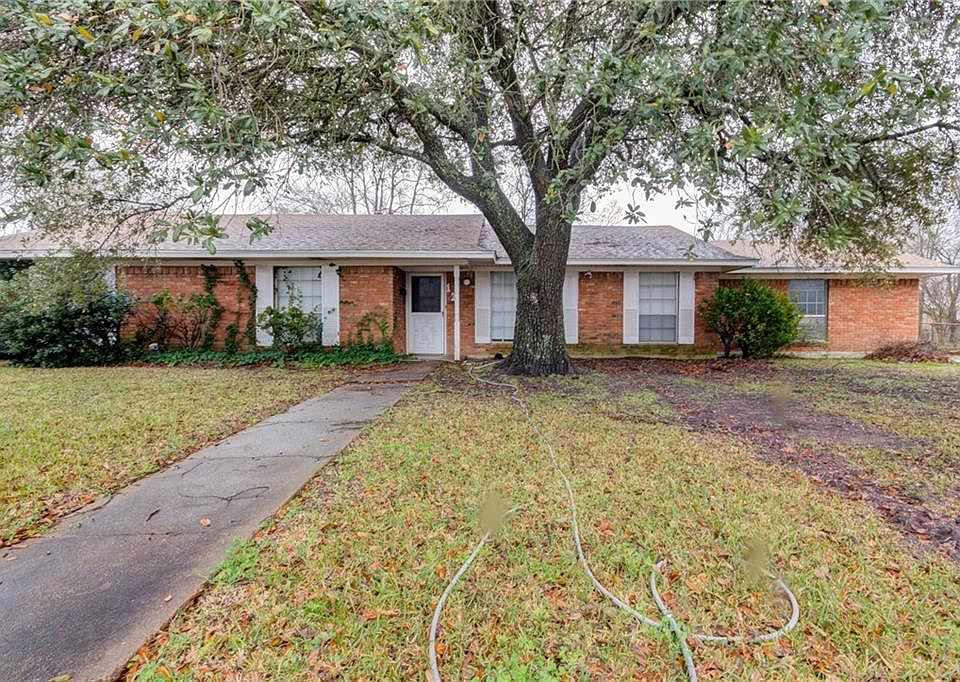 1st image of 126 Palm Dr
