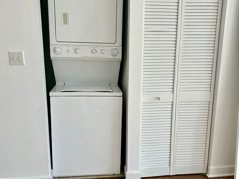 6303 N Rockwell St #3 — Photo 10