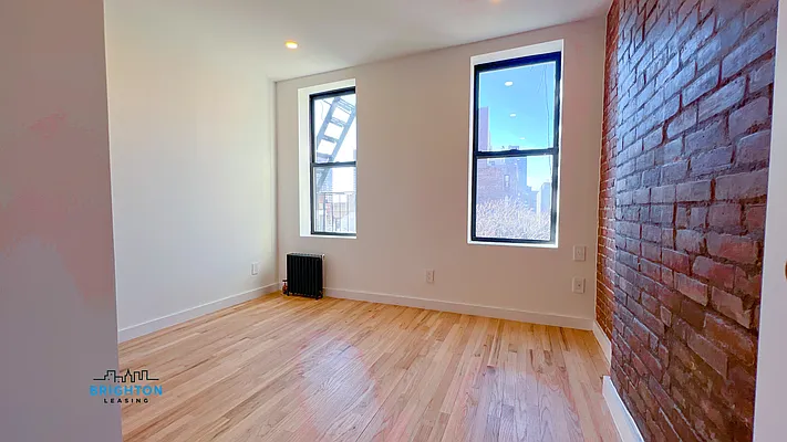 Rented by Brighton Management | media 8