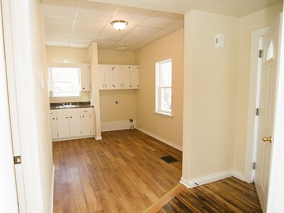 3rd image of 1200 E High St