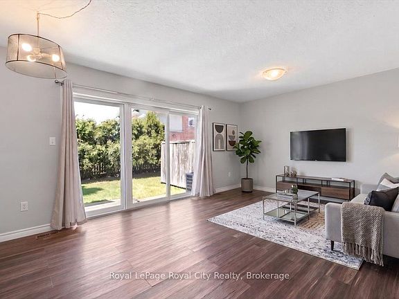 5th image of 1498 Gordon St #25