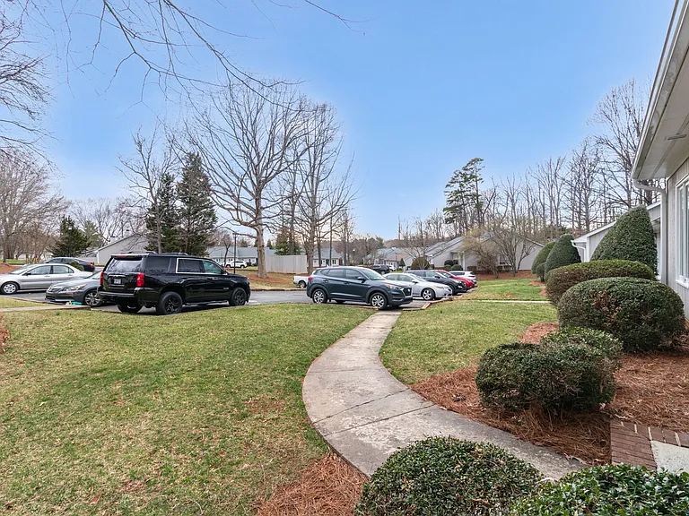 1413 Grantland Pl — Photo 4