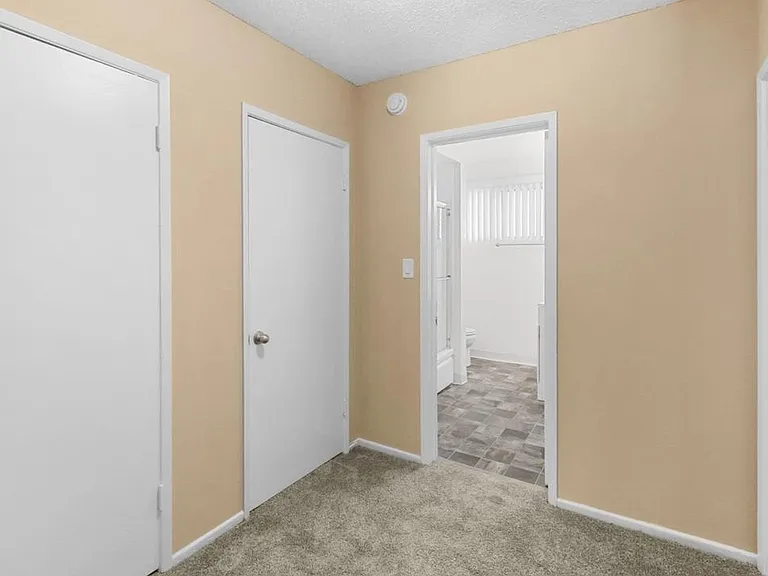 14332 Riverside Dr #5 — Photo 20