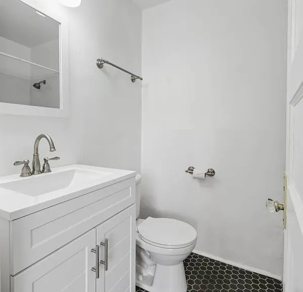 208 W San Francisco St — Photo 11