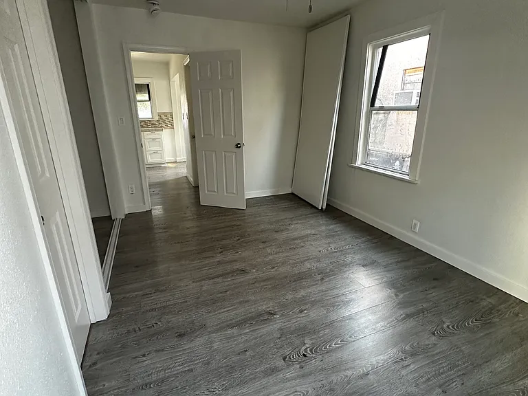 1223 W 64th St — Photo 9