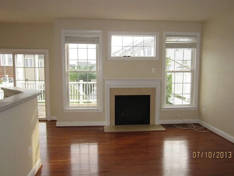22106 Havenworth Ln — Photo 6