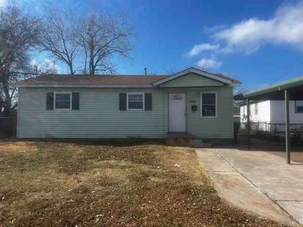 1749 SW 12th St, Lawton, OK 73501
