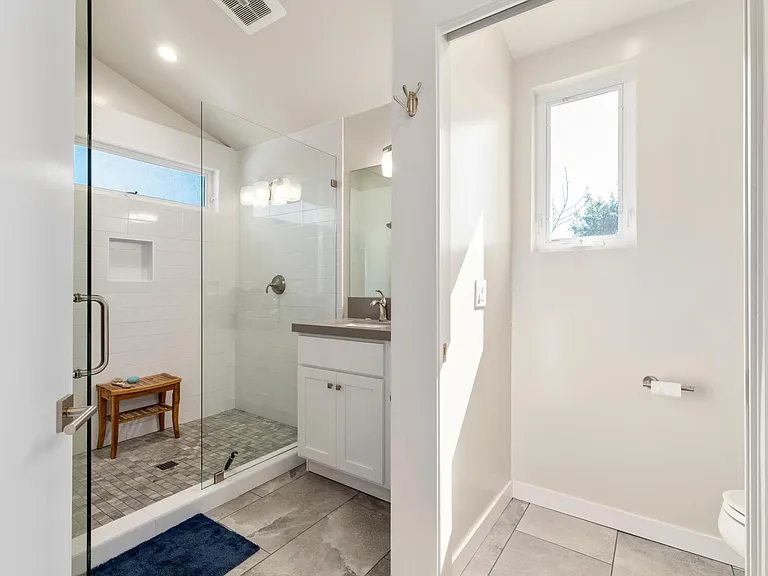 426 Hillcrest Dr — Photo 37